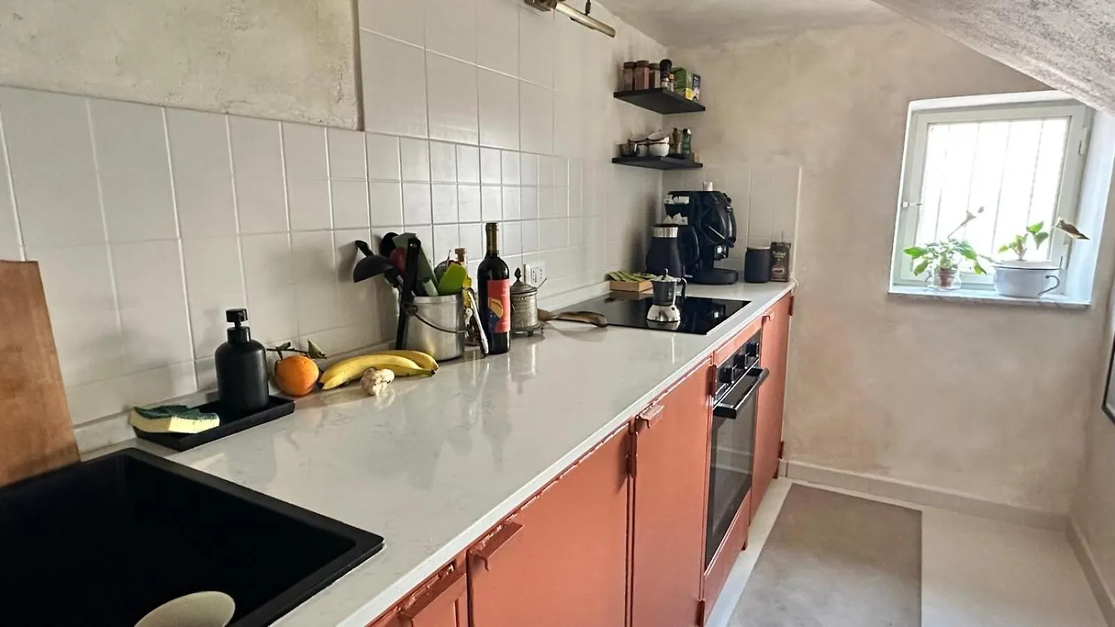 アパート パレルモFajra Houseアパートメント